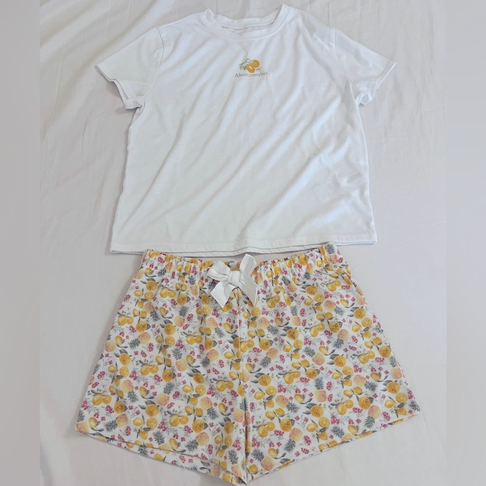 Abercrombie Kids - pj set - size 13/14 - new without tags. Never been worn